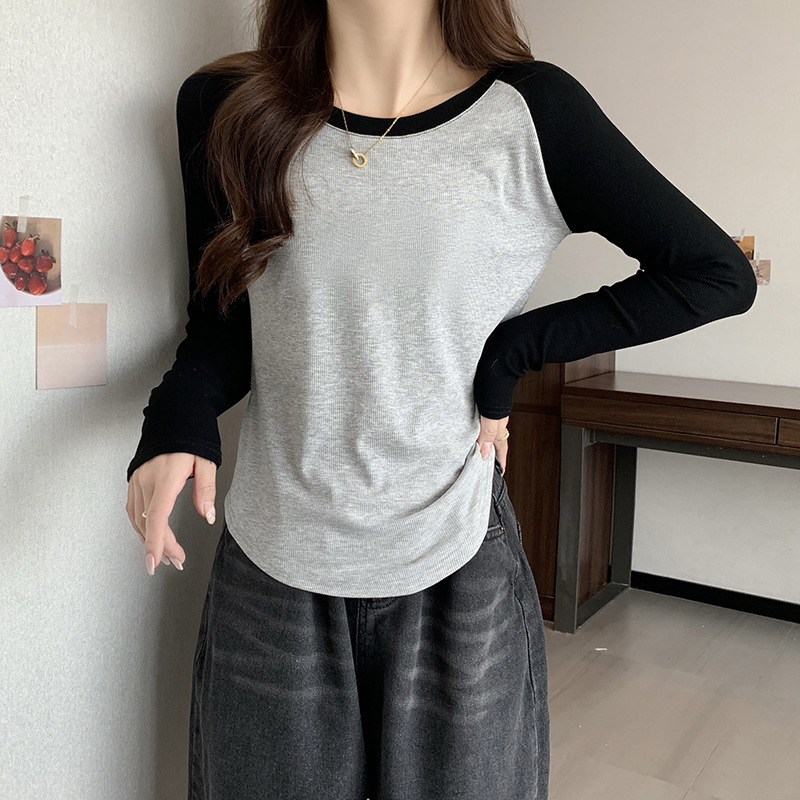 Ženski crop top s patchworkom i Raglan rukavima, uski kroj