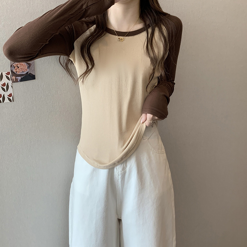 Ženski crop top s patchworkom i Raglan rukavima, uski kroj