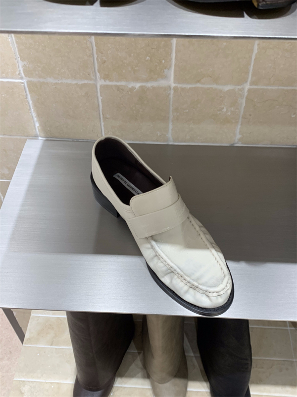 Retro moda, ručno izrađene plisirane mokasice, proljeće 2025, britanski stil, za žene, eel koža