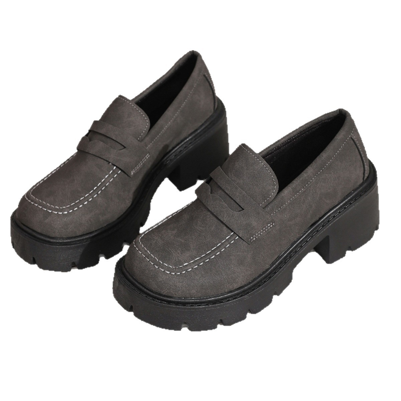 Ženski loaferi s britanskim stilom, visoke pete, slip-on, jesen 2025