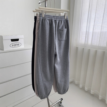 Γυναικεία χαλαρά jogger παντελόνια με patchwork σε κορεατικό στυλ, με φλίς επένδυση