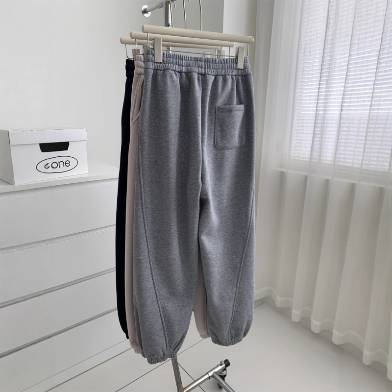 Γυναικεία χαλαρά jogger παντελόνια με patchwork σε κορεατικό στυλ, με φλίς επένδυση