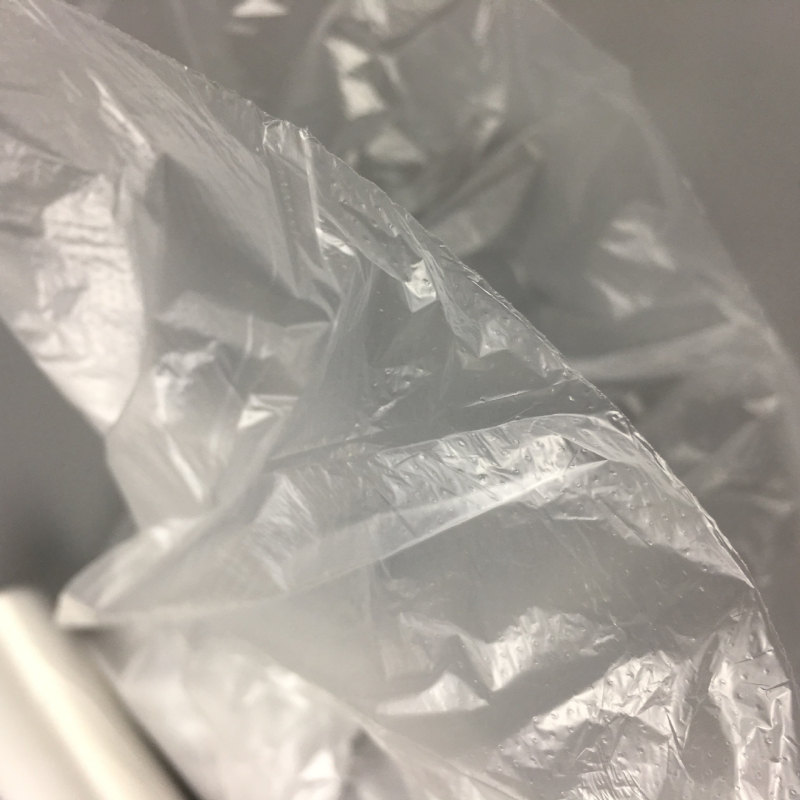 Hotelske jednokratne bijele vreće za otpad 50×45 cm, 50 komada po roli, debelih, od čistog PE materijala