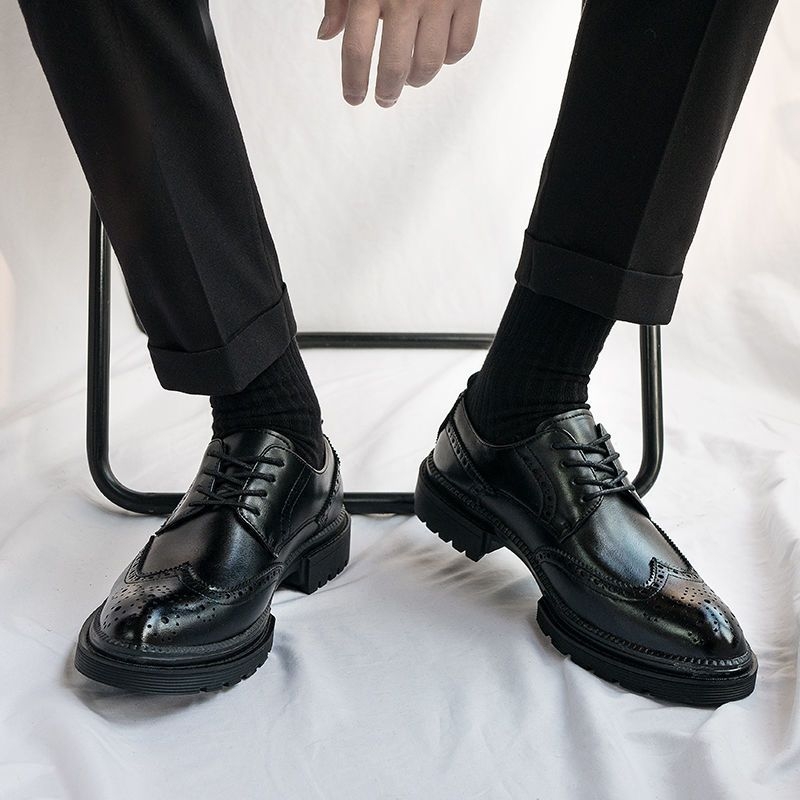 Muške kožne cipele s ukrasom brogue, crne, poslovne formalne, britanski stil, cipele za mladoženju s povećanjem visine