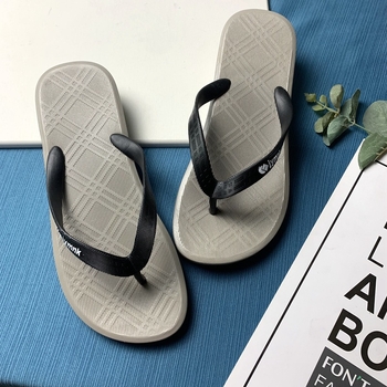 Férfi nyári flip-flop papucs, csúszásmentes, koreai stílusú, nyitott ujjas, PVC