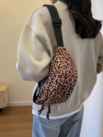 Damska crossbody torbica s leopard uzorkom, korejskog stila, svestrana za pojas i torzo