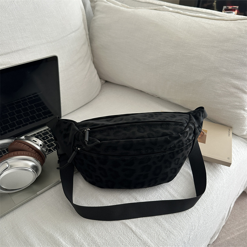 Ženska crossbody torba s leopard printom, ulični stil, velika kapaciteta, zatvarač
