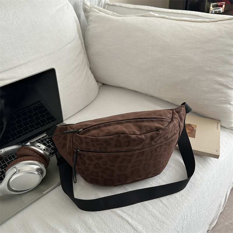 Ženska crossbody torba s leopard printom, ulični stil, velika kapaciteta, zatvarač