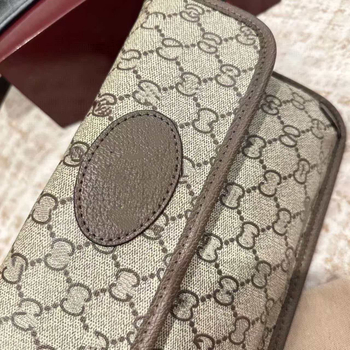 Torba messenger od prave kože s monogramom, širokim prugastim remenom za rame; torba za pojas, prsna i crossbody za žene