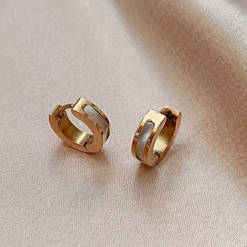 Korejski stil, jednostavne naušnice od titan čelika s oblikom školjke, male i elegantne za žene