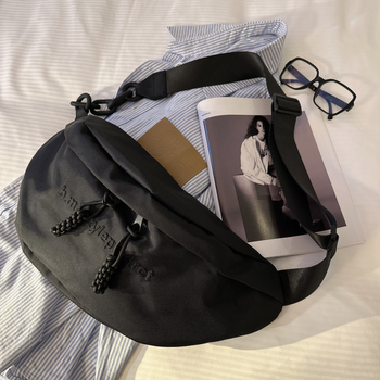 Ženska crossbody torba u korejskom stilu, velikog kapaciteta, PU koža, dumpling oblik, gradski stil, unutarnja džep sa zatvaračem, meki materijal
