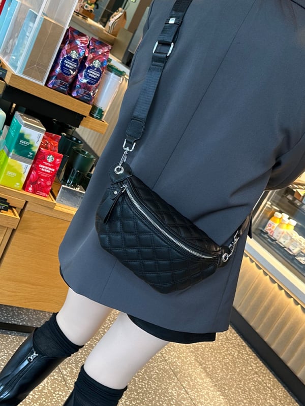 9108-3 Ženska mekana kožna crossbody torbica, 2025 nova verzija, široka naramenica, karirani uzorak, svakodnevna torba