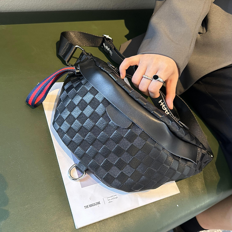 Ženska crossbody torba 2025, karirani uzorak, dumpling stil, casual