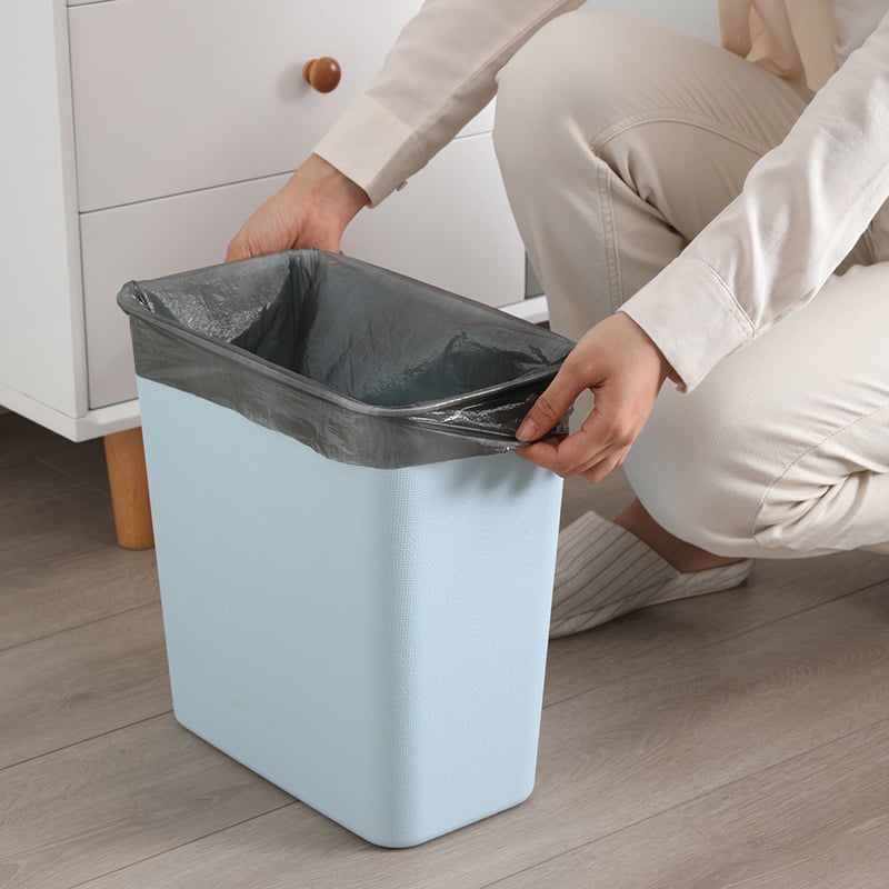 Crne kućne plastične vrećice za smeće, debele, s perforacijom za lako kidanje, za kućnu uporabu