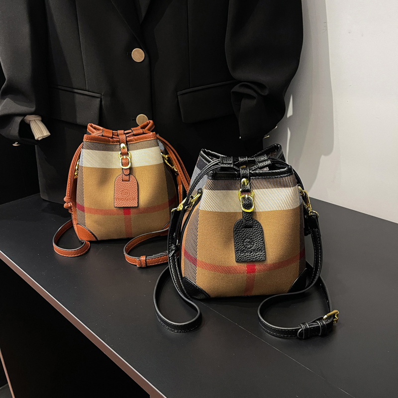 Ženska karirana bucket torba, tekstura 2025, crossbody, praktičan veliki kapacitet
