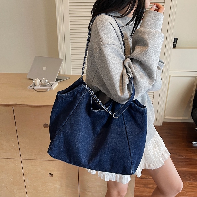 Denim tote torba s lančanim remenom, velika kapaciteta, ženska torba, proljeće 2025
