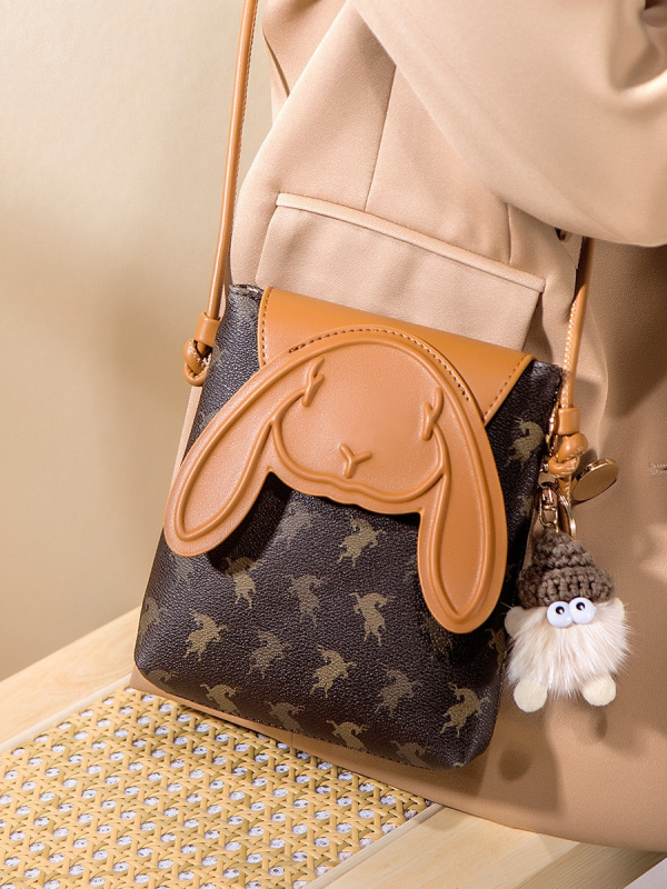 Ženska torba u minimalističkom urbanom stilu, od prave kože, torbica za mobitel, mini crossbody torba, horizontalni kvadratni oblik, model 2026