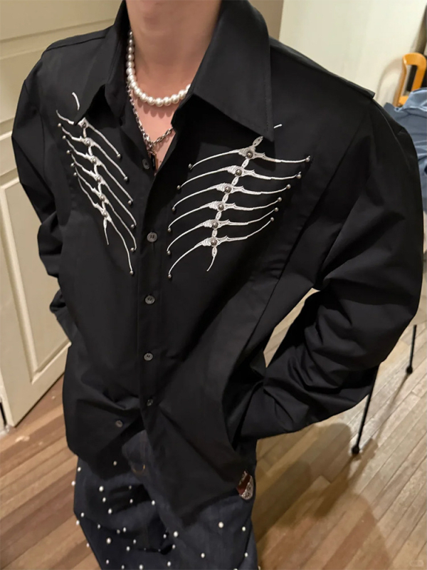 Kék férfi hosszú ujjú inget-jacket szegecses hímzéssel, elegáns megjelenés