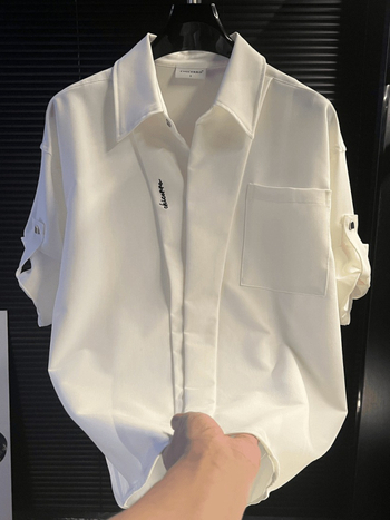 Férfi slim-fit nyári ing, fehér, rövid ujjú, casual elegáns stílus, koreai dizájn