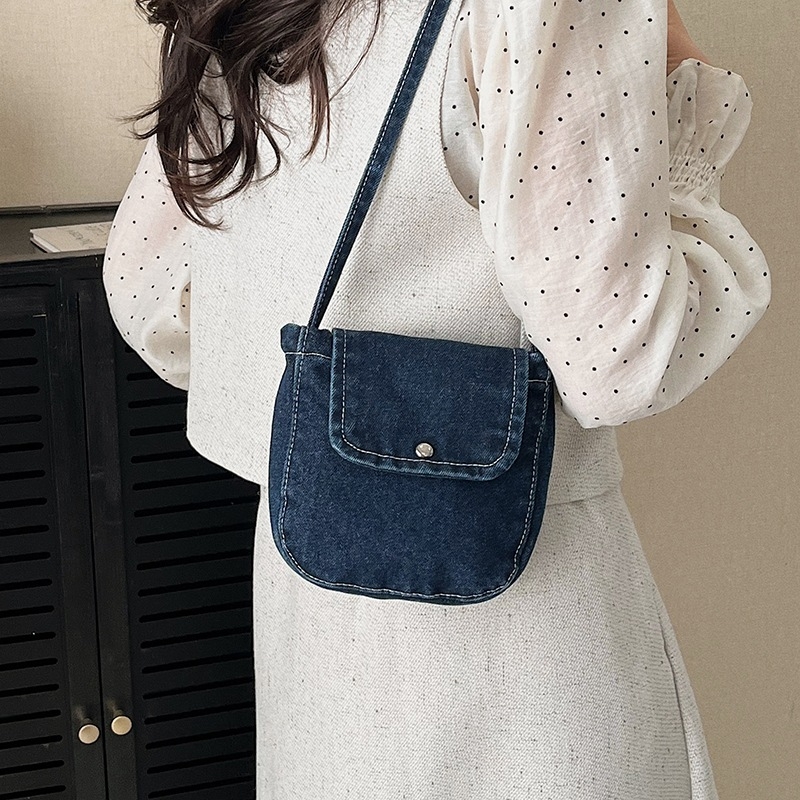 Džins Crossbody torbica s preklopom, korejskog stila, casual i svestrana, za telefon, umjetničkog i trendovskog izgleda.