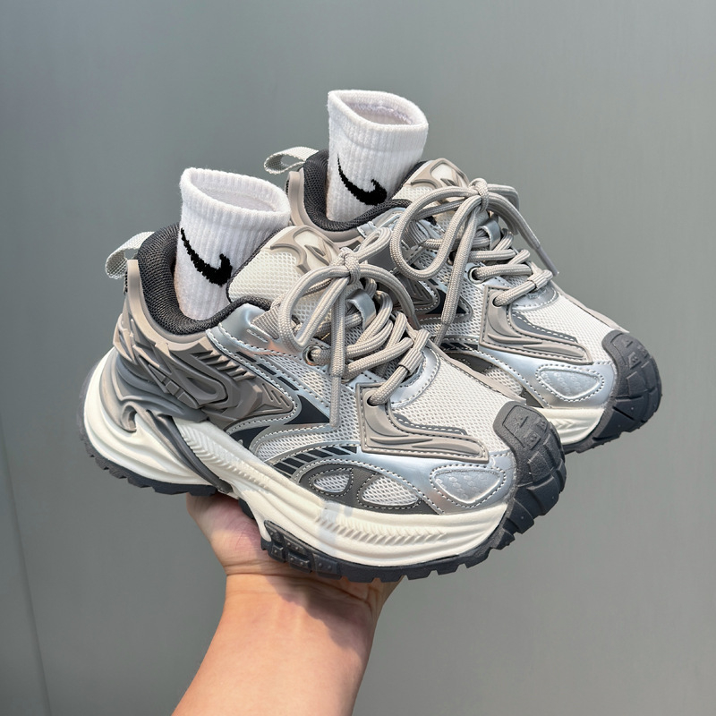 Παιδικά παπούτσια τύπου dad shoes με ασημένιο σχέδιο φιδιού, Velcro και καουτσούκ σόλα