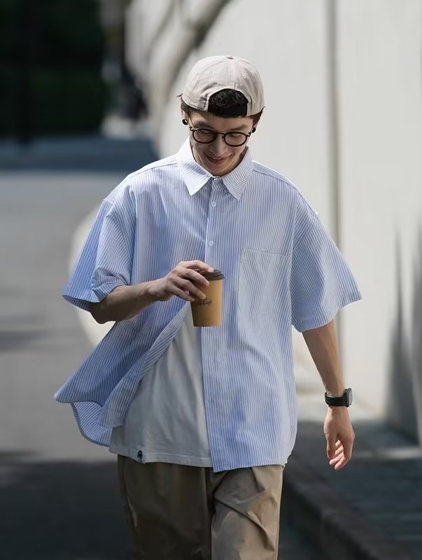 Harajuku stílusú csíkos férfi ing, lazán szabott, hosszú ujjú, tavaszi divat
