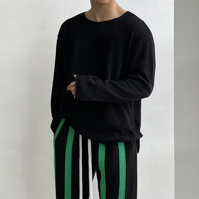 Bijeli muški T-shirt s okruglim izrezom, udoban kroj, dugi rukavi, casual stil, visoka kvaliteta