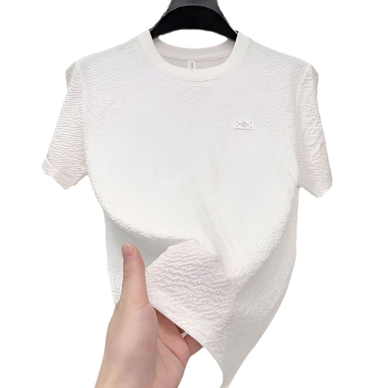 Ανδρικό καλοκαιρινό T-shirt με υφή ice-silk και κεντημένο λογότυπο, στρογγυλός λαιμός, κοντό μανίκι