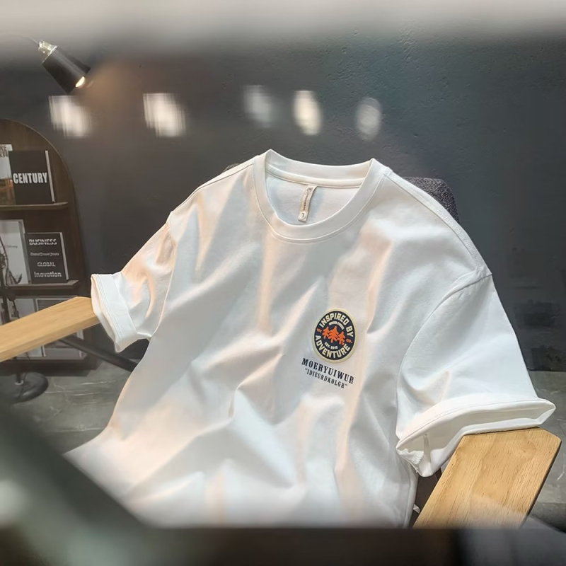 Muški kratki T-shirt od Lycra Ice Silk Cottona, slim kroj, urban print s motivom crtića