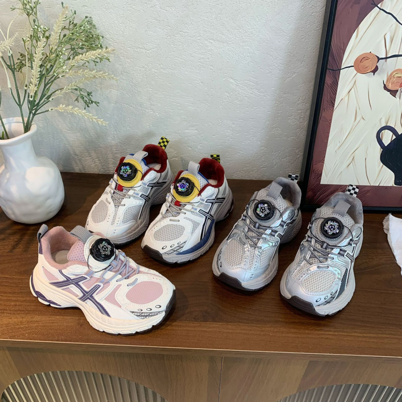 2025 nove dječje tenisice s flis podstavom, mrežastim gornjim dijelom, dizajn s rotirajućom kopčom, tople i udobne za dječake i djevojčice (Dad Shoes stil)