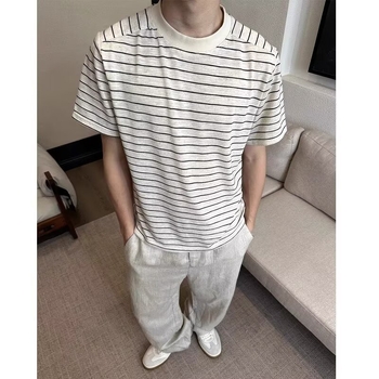 Ανδρικό κοντομάνικο T‑shirt ριγέ από βαμβάκι, με χαλαρή εφαρμογή, στρογγυλή λαιμόκοψη, άνοιξη-καλοκαίρι 2025