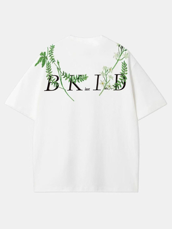 Αντρική T‑shirt με φλοράλ κέντημα σε αμερικανικό street style, καλοκαίρι, κοντά μανίκια, στρογγύλος λαιμός, 100% βαμβάκι.