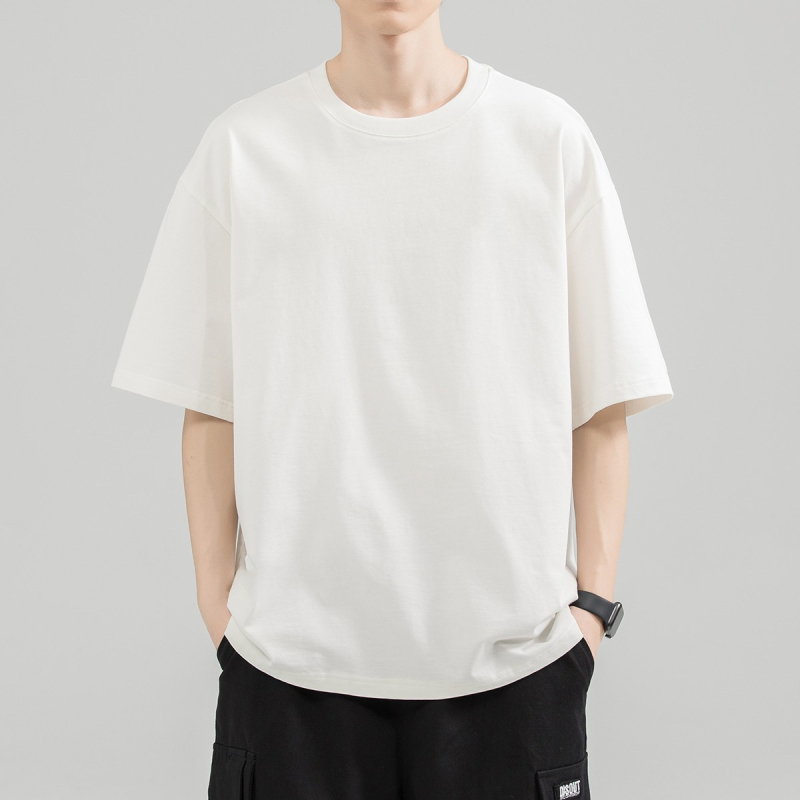 Ανδρικό κοντομάνικο T-shirt από 100% βαμβάκι, μονοχρωμο με στρογγυλό λαιμό, άνετη καθημερινή ένδυση.