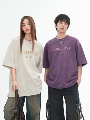 Han Road Unisex Κοντομάνικη T‑shirt με Κέντημα Αμερικανικών Γραμμάτων και Σουέντ Υφή, Χαλαρή Γραμμή, Καλοκαιρινό Casual Στυλ