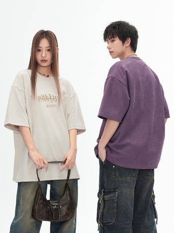 Han Road Unisex Κοντομάνικη T‑shirt με Κέντημα Αμερικανικών Γραμμάτων και Σουέντ Υφή, Χαλαρή Γραμμή, Καλοκαιρινό Casual Στυλ