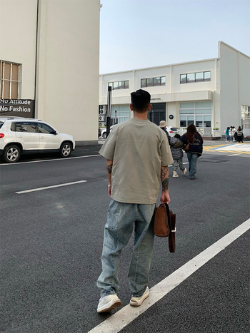 Ανδρικό κοντομάνικο T‑shirt από βαμβάκι, μονόχρωμο, χαλαρή γραμμή, στρογγυλή λαιμόκοψη, καλοκαίρι