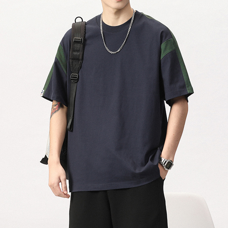 Ανδρικό T-shirt με κοντά μανίκια, patchwork και color-block, χαλαρή γραμμή, καλοκαίρι 2026, ευέλικτο τοπ