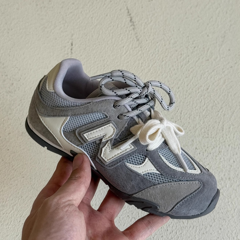 Dječje tenisice s color-block dizajnom i Velcro zatvaranjem, prozračan gornji dio, protuklizna gumena potplata, unisex