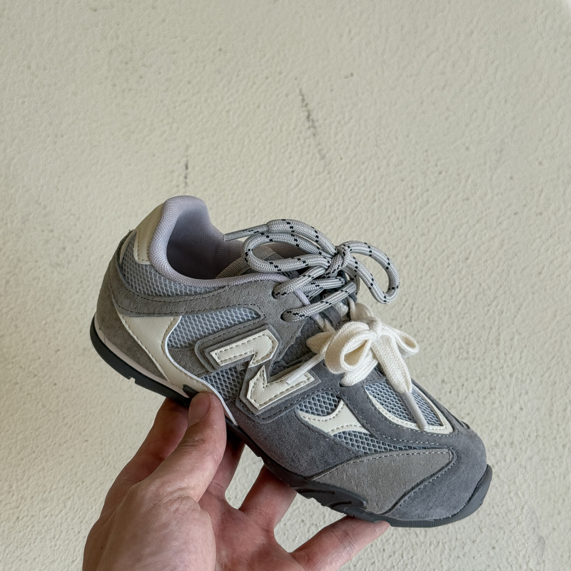 Dječje tenisice s color-block dizajnom i Velcro zatvaranjem, prozračan gornji dio, protuklizna gumena potplata, unisex