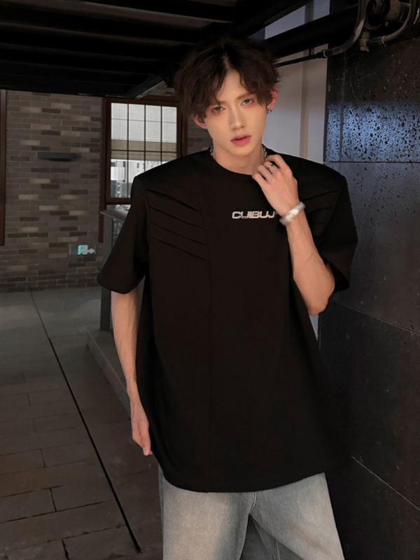 Ανδρικό T-shirt με πολυστρωματική σχεδίαση ώμων και επένδυση, κοντό μανίκι, καλοκαίρι, στυλ ευρω-αμερικανικής high street
