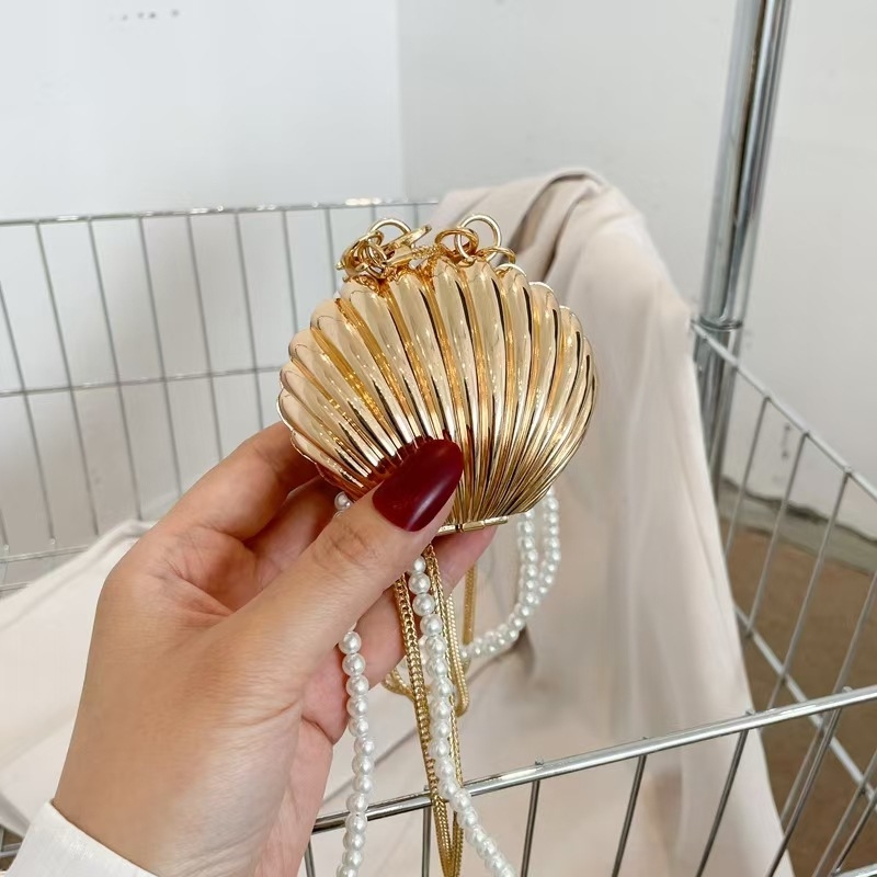 Ženska mini večernja torbica u obliku školjke, s lancem od perli, metalnim remenom preko ramena, korejski stil