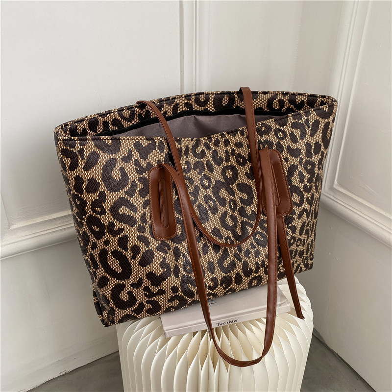 2025 Ženska torba velikog kapaciteta, leopard uzorak, tote torba s ručkom i naramenicom