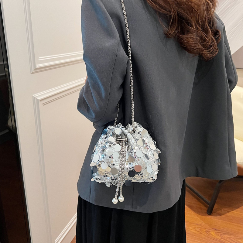 Ženska torbica s šljokicama, bucket bag, mala, večernja torbica, s remenom preko ramena ili crossbody