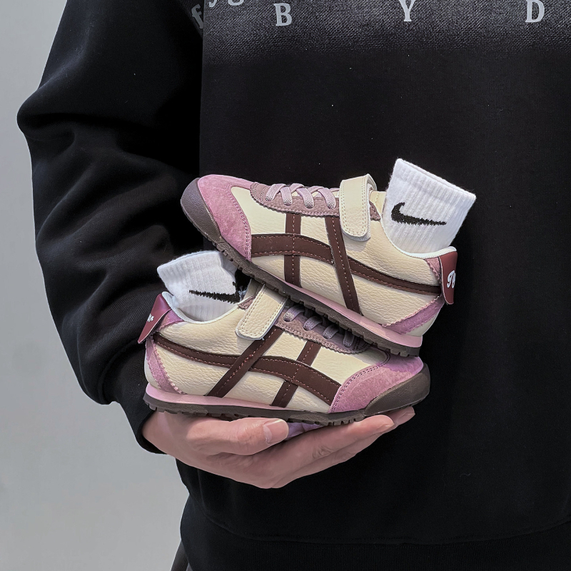 Dječje tenisice od prave kože sa Velcro kopčom, proljeće 2026, unisex, korejskog stila casual sportske tenisice, gumeni potplat protiv klizanja
