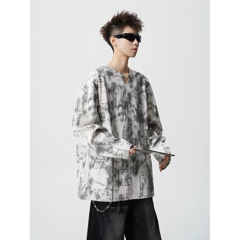 Férfi Corduroy anyagú V-nyakú alapfelső, Tie-Dye minta, lazább szabás, ősz 2025