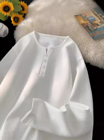 Ανδρικό Henley μακρυμάνικο T-shirt σε αμερικανικό στυλ, λευκό, χαλαρή γραμμή, μεγάλα μεγέθη, φθινοπωρινό βασικό ρούχο