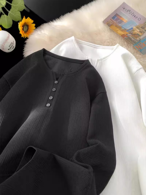 Ανδρικό Henley μακρυμάνικο T-shirt σε αμερικανικό στυλ, λευκό, χαλαρή γραμμή, μεγάλα μεγέθη, φθινοπωρινό βασικό ρούχο