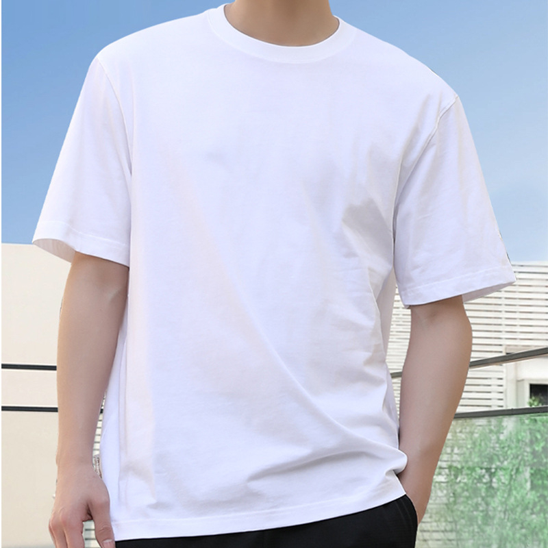 Ανδρικό λευκό κοντομάνικο T‑shirt από 100% βαμβάκι, στρογγυλός λαιμός, χαλαρή εφαρμογή, καλοκαίρι