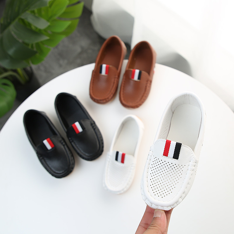 Gyerekeknek készült bőrcipő, puha talpú slip-on, tavasz–ősz 2025