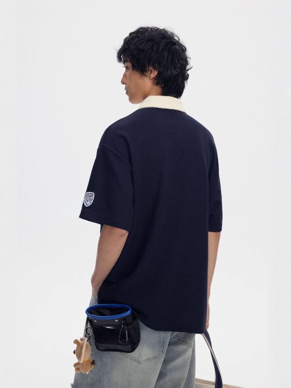 Japanski nadahnut retro polo majica s kontrastnim bojama, kratki rukavi, opušten kroj, izvezen logotip, mješavina pamuka i poliestera, ljetni stil